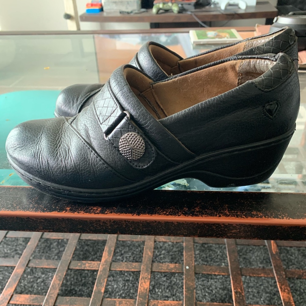 Nurse mate black clogs